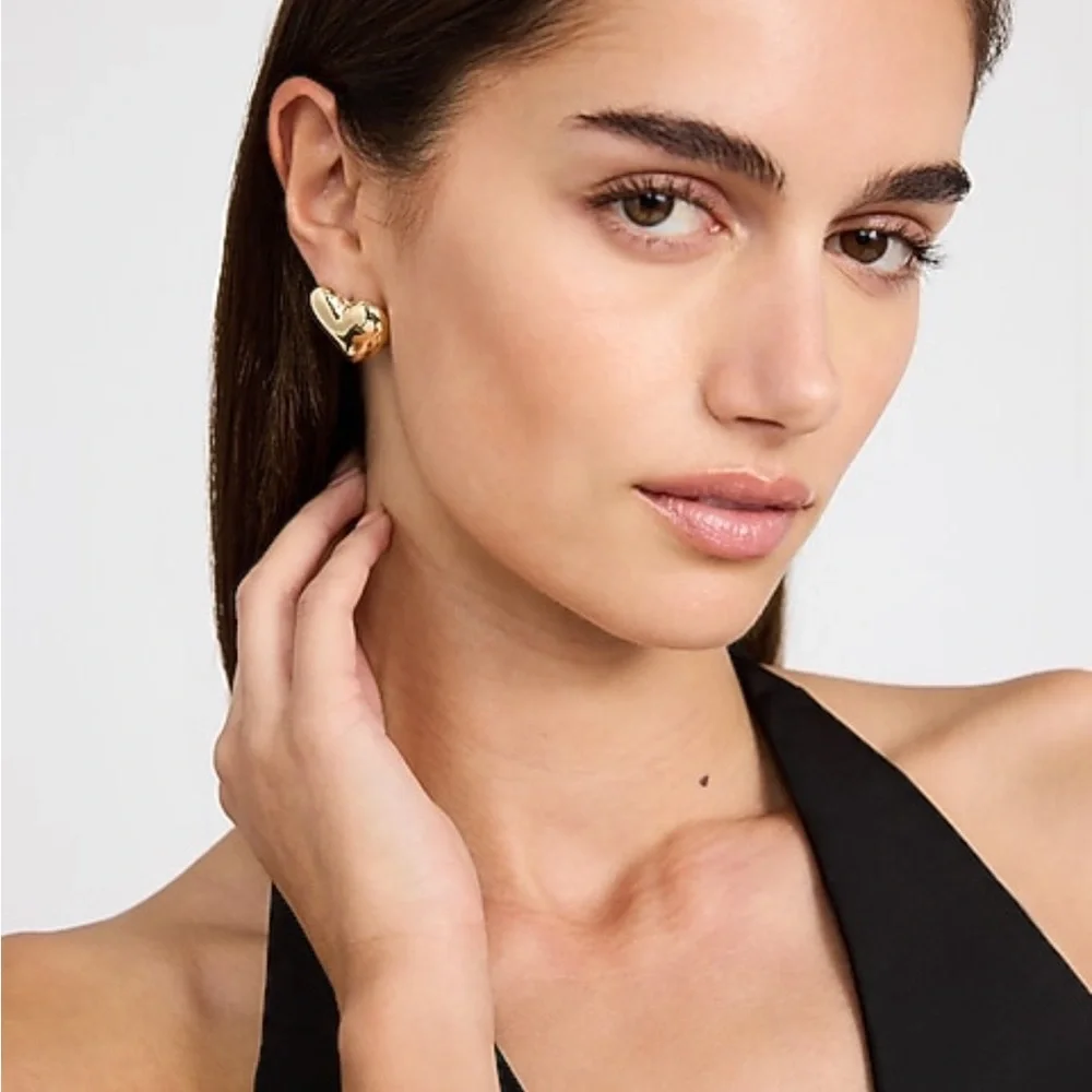 Express Heart Statement Stud Earrings in Shiny Gold - Picture 12 of 15